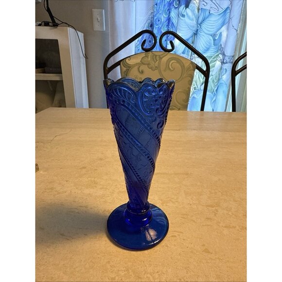 Vintage LE Smith Beaded Scroll & Stars Blue Glass Bud Vase 6" - Picture 6 of 7